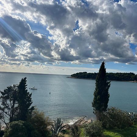 Apartment With A Sea View Pula Exterior photo