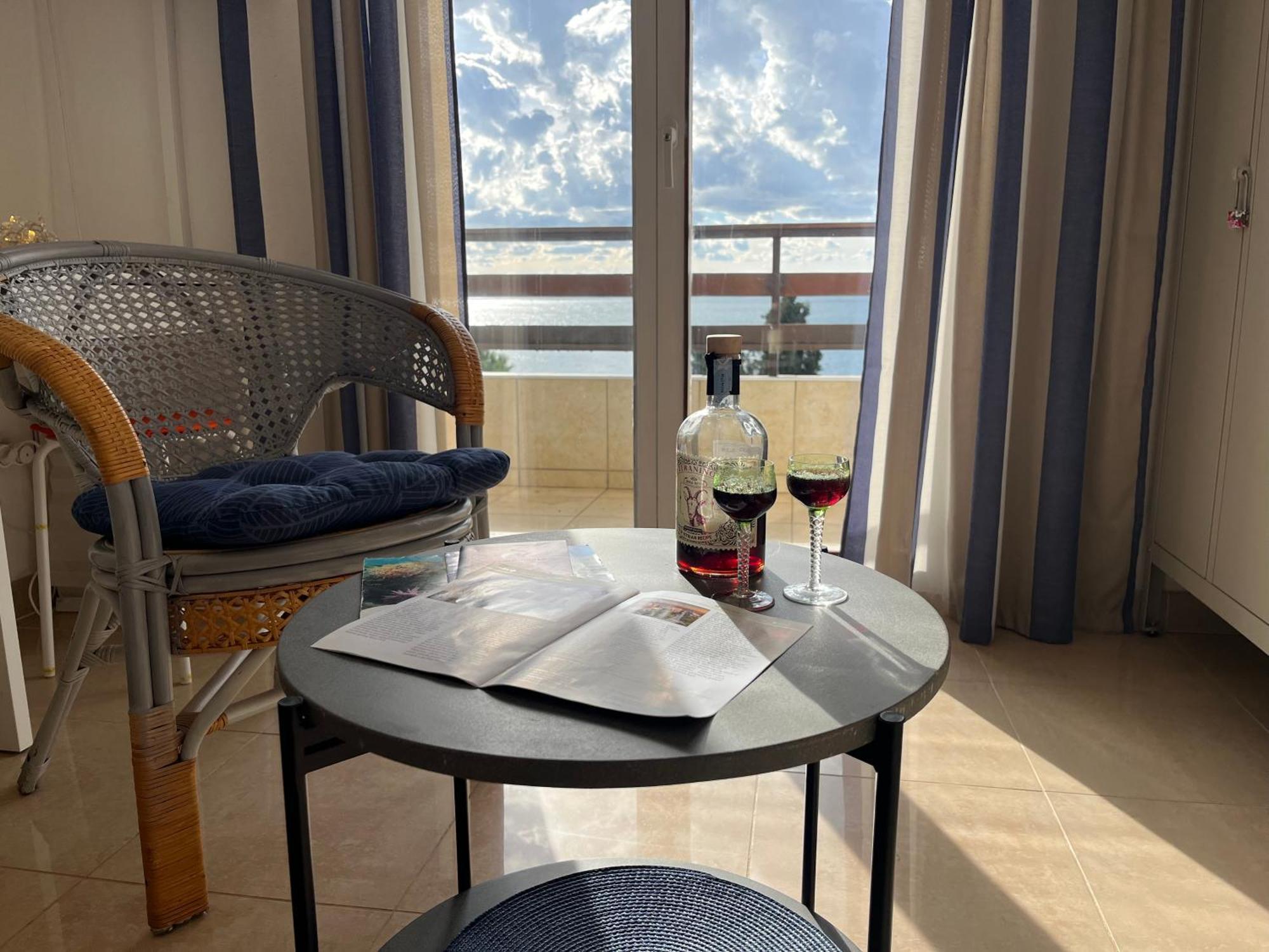 Apartment With A Sea View Pula Exterior photo